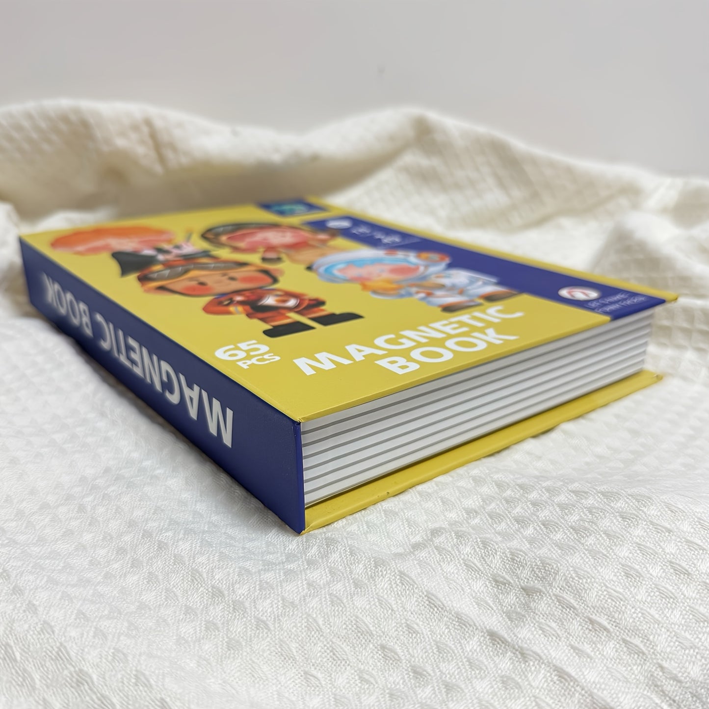 Magnetic Face Dress-Up Puzzle - 68 Mix-and-Match Accessories & 16 Cards, Quiet Time Learning Toy for Travel, Birthday, Home, or Preschool, Fun Gift for Kids Ages 3+, Educational Toys, Playful Design, Portable